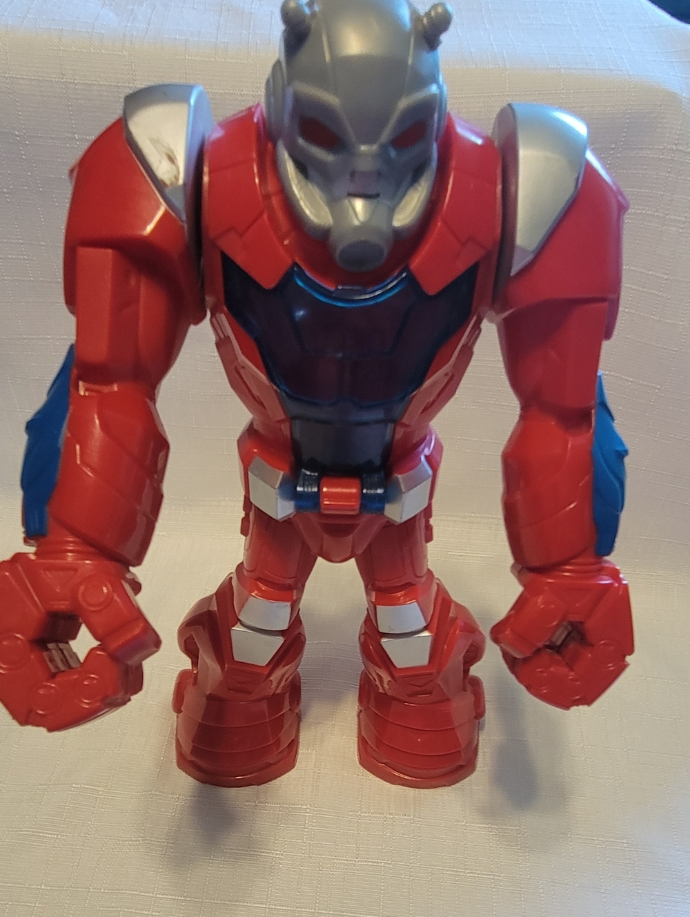 The Playskool Heroes Marvel Super Red and Silver Robot Action Figure - Ant Man